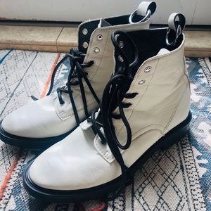 DOLCE VITA off white soft leather ANKLE BOOT ✨